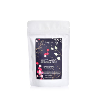 Huxter bath soak with white wood, amber & pine at 120gm in Navy with Christmas theme design